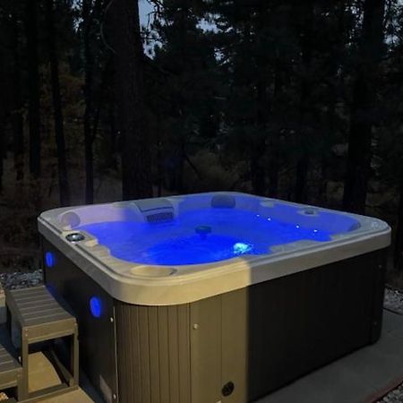 ביג בר לייק Snow Bunny Lodge - Perfect Big Bear Getaway! Deck With A New Hot Tub And Charcoal Barbecue! מראה חיצוני תמונה